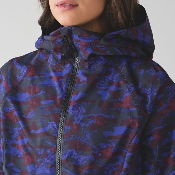 Lululemon Rain For Daze Jacket II Purple Camo Size 6 - Picture 4 of 16